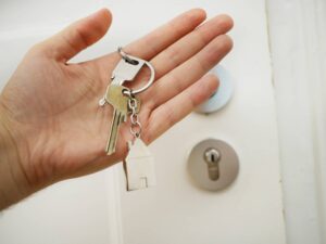 Kiedy deweloper daje klucze do mieszkania?